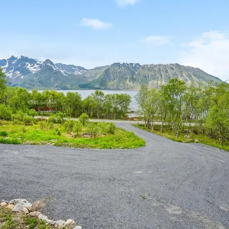 Charming In Lofoten With Stunning Sea View, Vagan, Wifi *