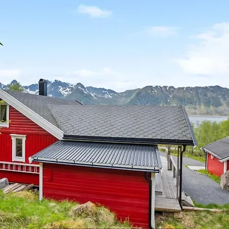 Nydelig Sjo, Fjellutsikt, Bilvei, Peis