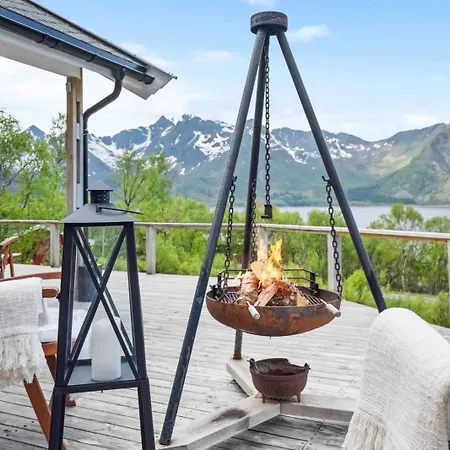 Lofoten Sea View Holiday home Laukvik