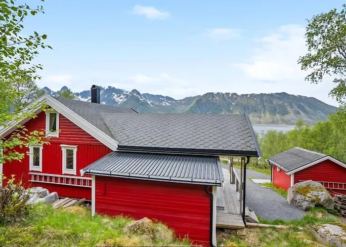 Koselig I Lofoten, Sjo, Fjellutsikt, Parkering