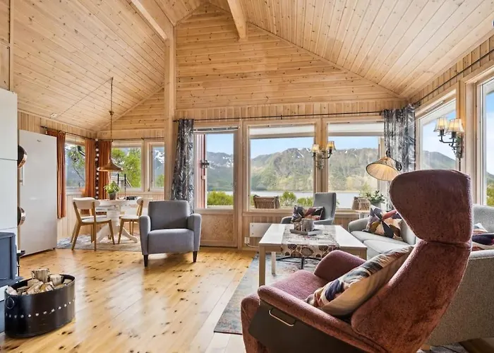 Dom wakacyjny Koselig I Lofoten, Sjo, Fjellutsikt, Parkering